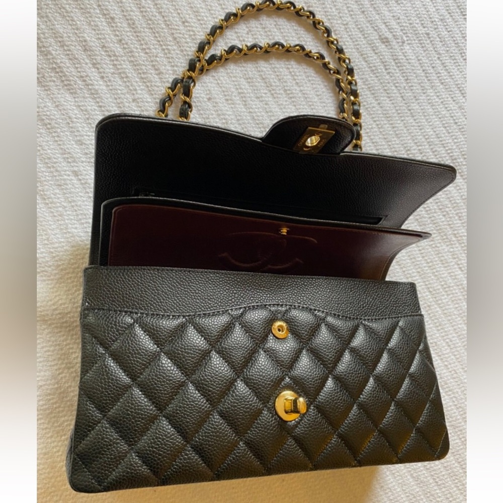 Chanel Classic Double Flap Quilted Caviar Gold-tone Medium Black NEW WITH TAGS - Picture 5 of 16